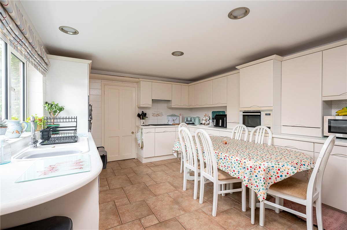 5 bedroom house, The Old Village, Huntington YO32 - Available