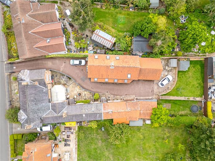 5 bedroom house, The Old Village, Huntington YO32 - Available