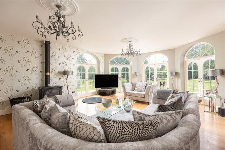 7 bedroom house, Welham, Malton YO17 - Available