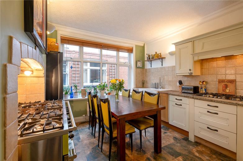 5 bedroom house, Severus Avenue, York YO24 - Available