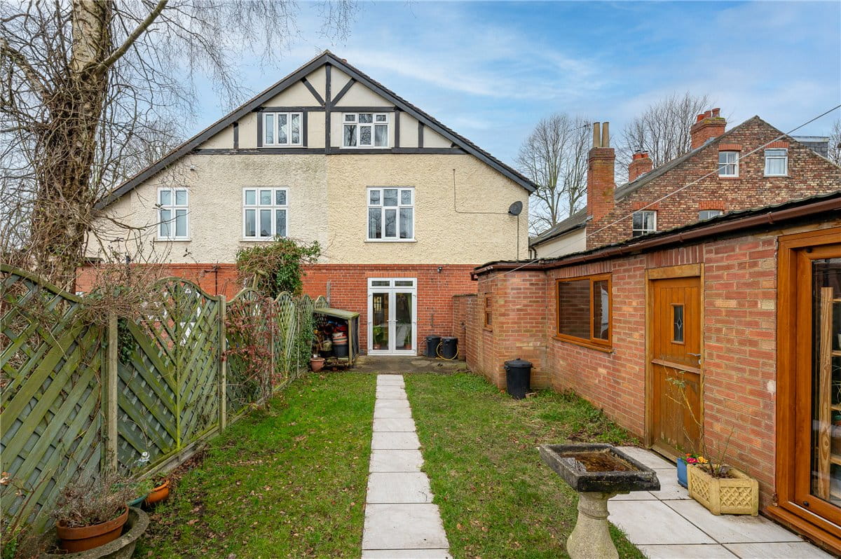 5 bedroom house, Severus Avenue, York YO24 - Available
