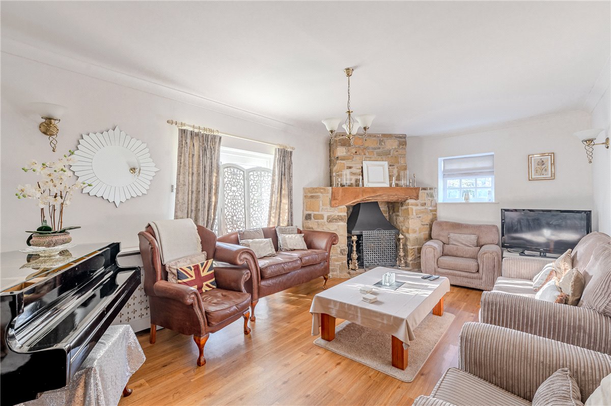 5 bedroom house, Old Road, Cawood YO8 - Available