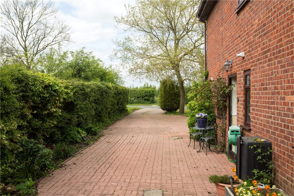 4 bedroom house, Cornborough Road, Sheriff Hutton YO60 - Available