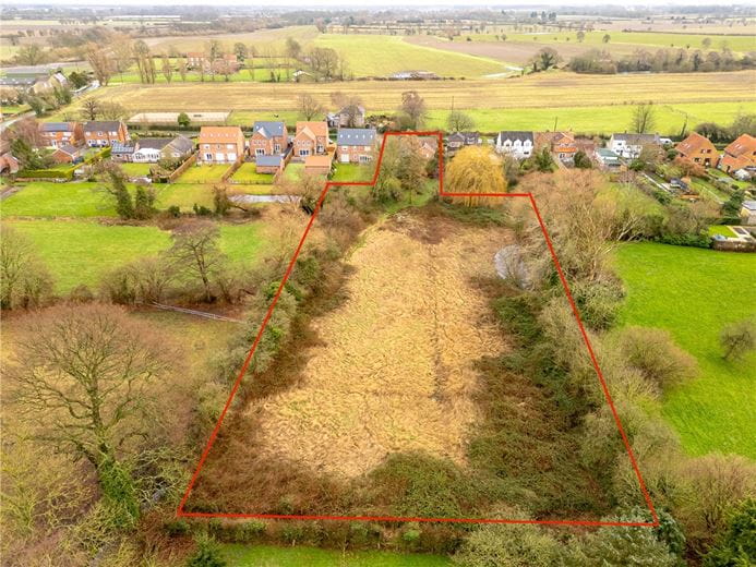 3 bedroom bungalow, Main Street, South Duffield YO8 - Sold