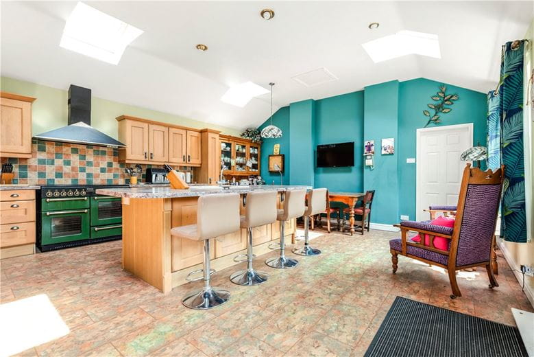 5 bedroom house, School Road, Hemingbrough YO8 - Available