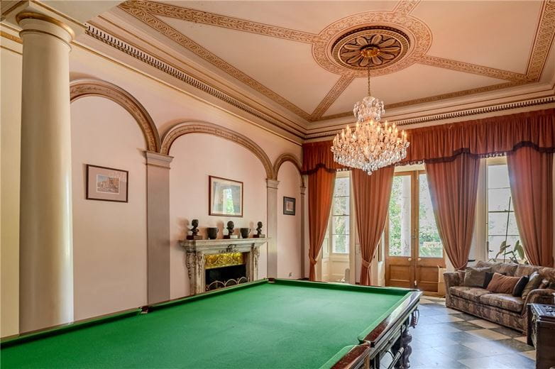 6 bedroom house, Grimston Park, Grimston LS24 - Available