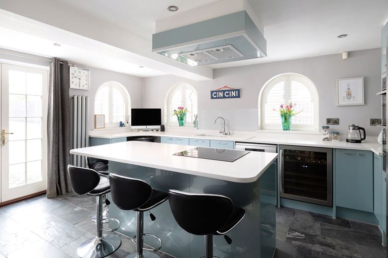 4 bedroom house, Flaxton, York YO60 - Available