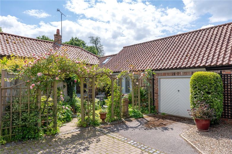 2 bedroom house, Sand Hutton Court, Sand Hutton YO41 - Sold