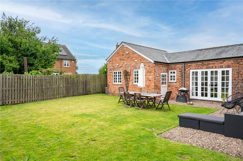 6 bedroom house, Main Street, North Duffield YO8 - Sold STC