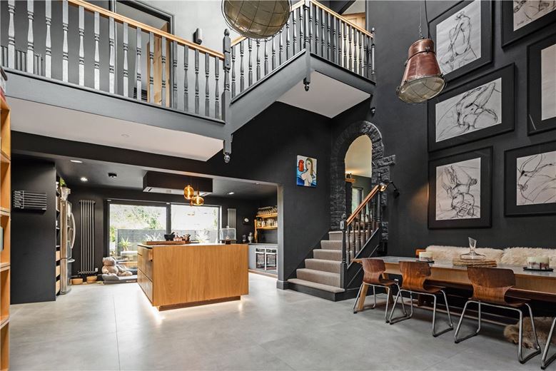 4 bedroom house, Main Street, Ulleskelf LS24 - Available