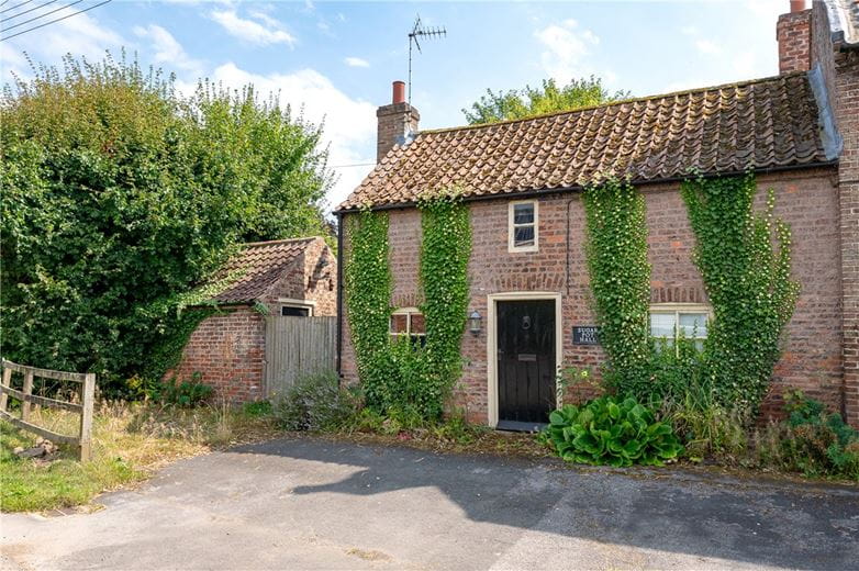 2 bedroom cottage, Main Street, Skirpenbeck YO41 - Sold STC