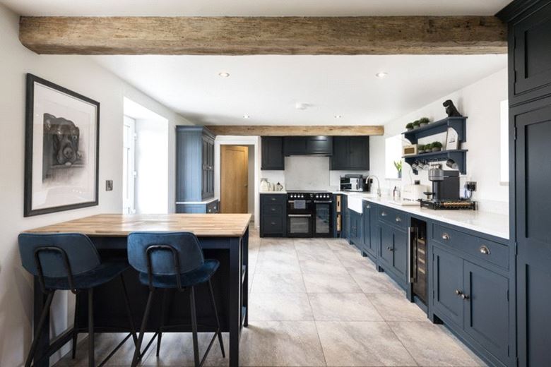 4 bedroom house, Main Road, Harlthorpe YO8 - Available