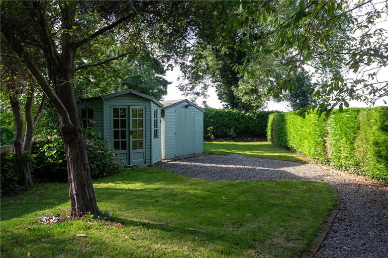 3 bedroom house, Hull Road, Cliffe YO8 - Available