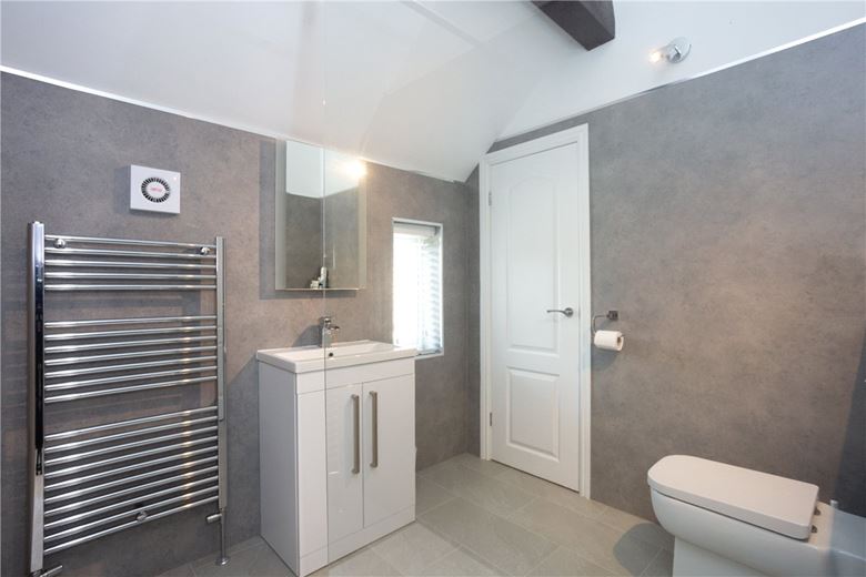 3 bedroom house, Hull Road, Cliffe YO8 - Available