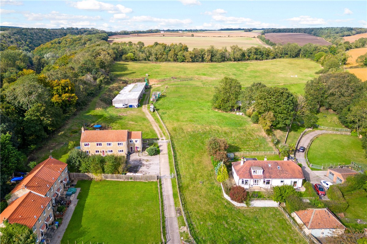 5 bedroom house, Moor Lane, East Ayton YO13 - Sold STC