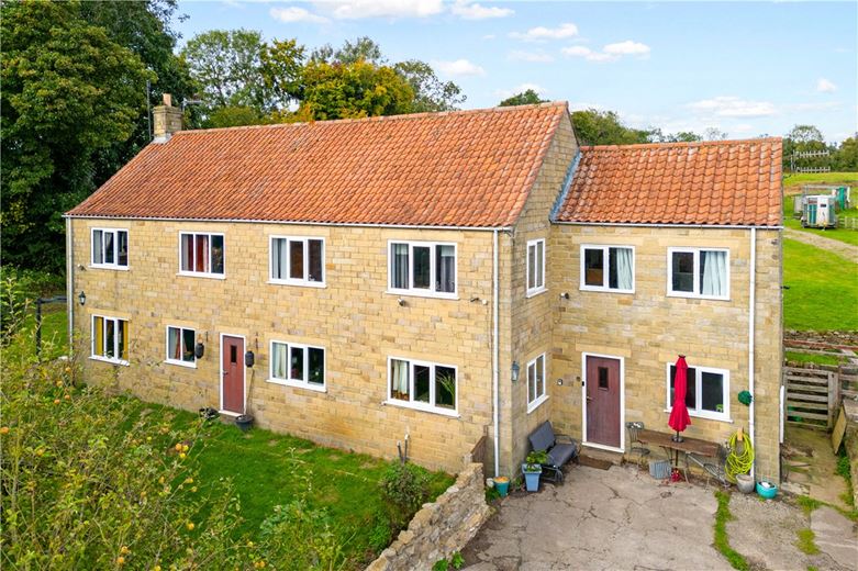 5 bedroom house, Moor Lane, East Ayton YO13 - Sold STC
