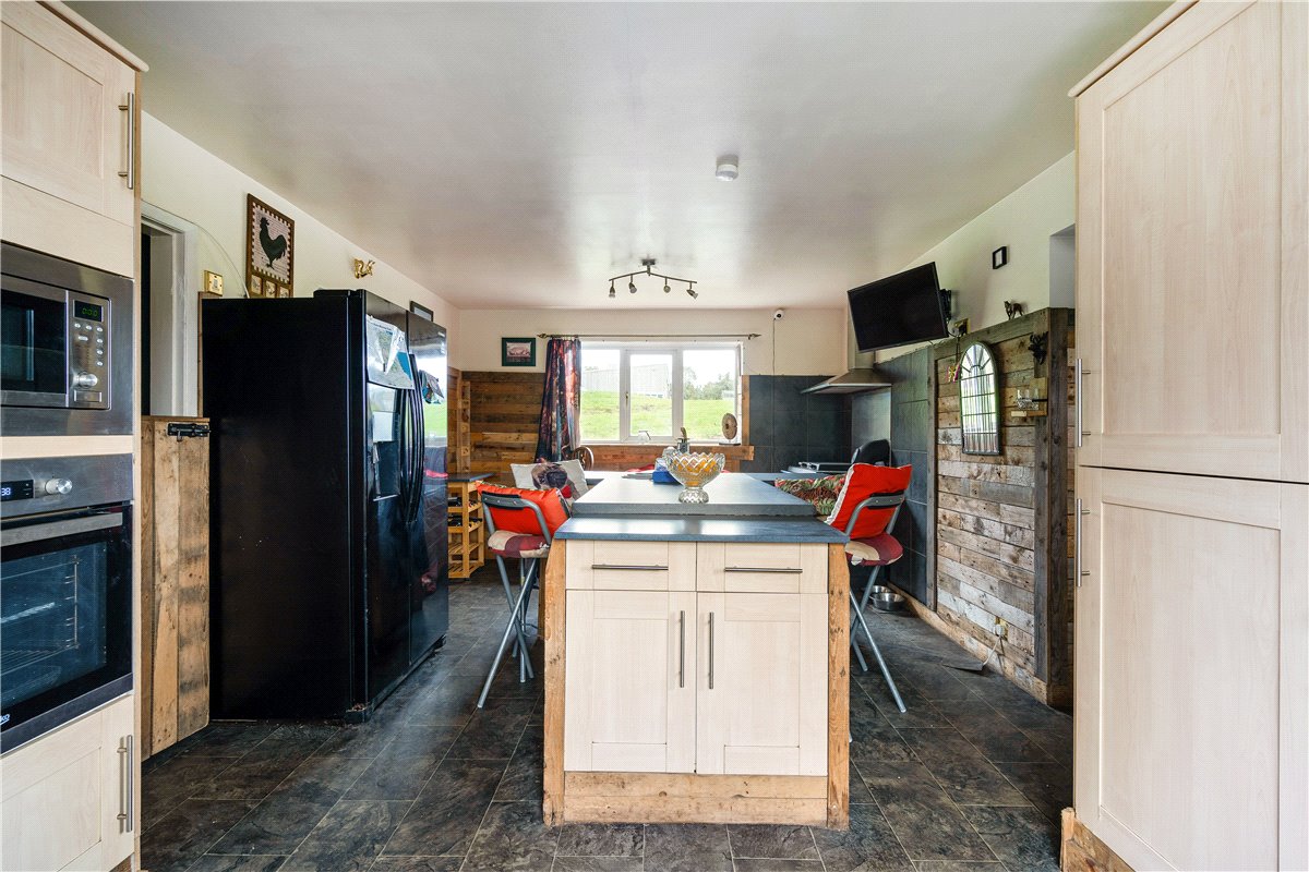 5 bedroom house, Moor Lane, East Ayton YO13 - Sold STC