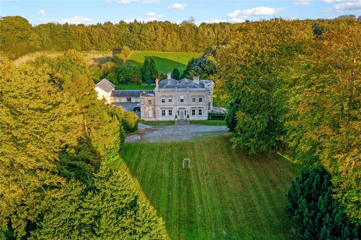 9 bedroom house, Cleatham, Gainsborough DN21 - Available