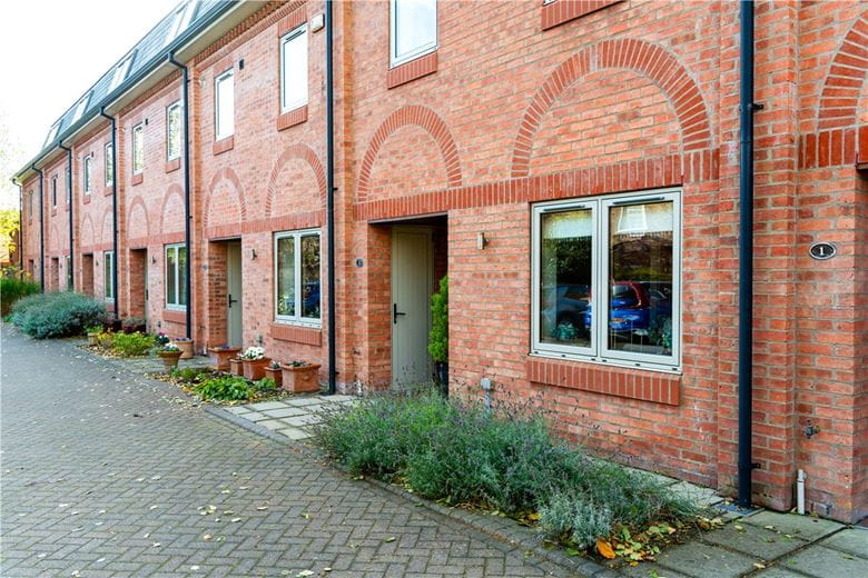 4 bedroom house, Orchard Court, York YO31 - Sold
