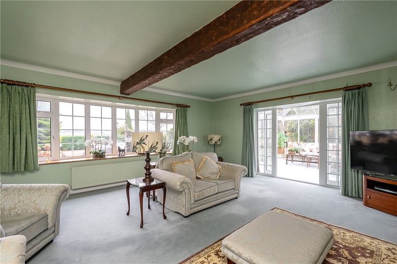 9 bedroom house, Tadcaster Road, Sherburn in Elmet LS25 - Available