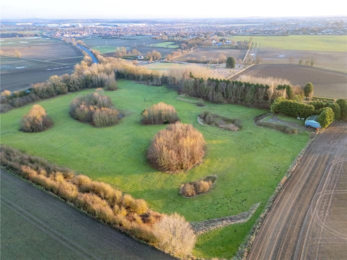 9 bedroom house, Tadcaster Road, Sherburn in Elmet LS25 - Available