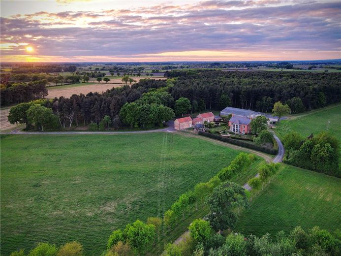 5 bedroom house, Selby Road, Holme-on-Spalding-Moor YO43 - Sold