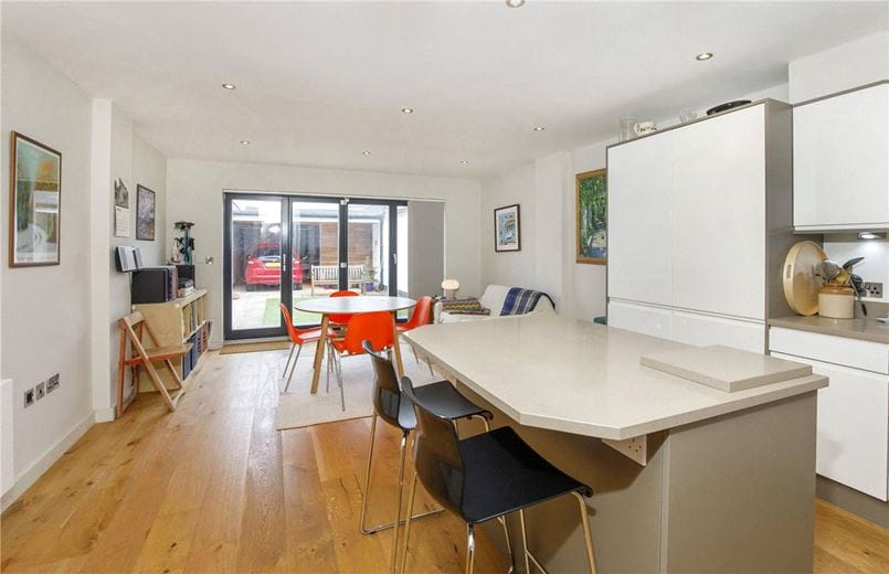 3 bedroom house, Mill Lane, York YO31 - Available