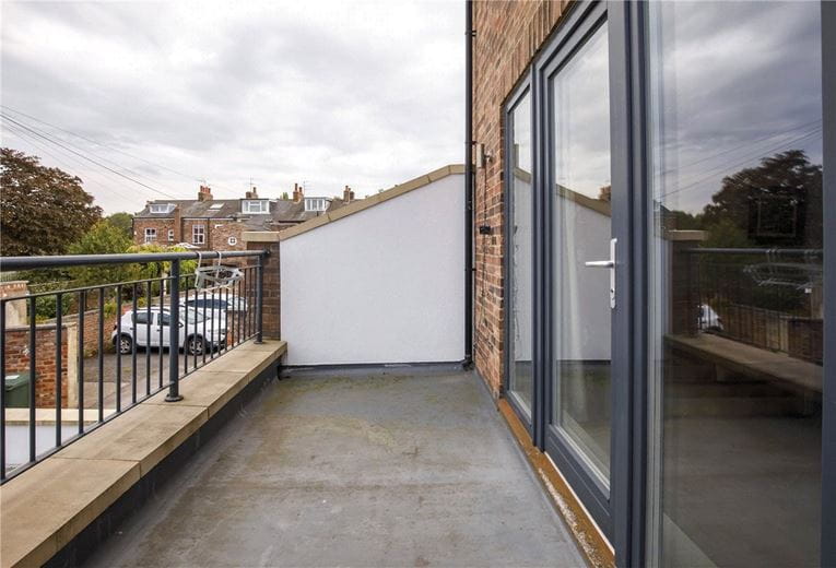 3 bedroom house, Mill Lane, York YO31 - Available