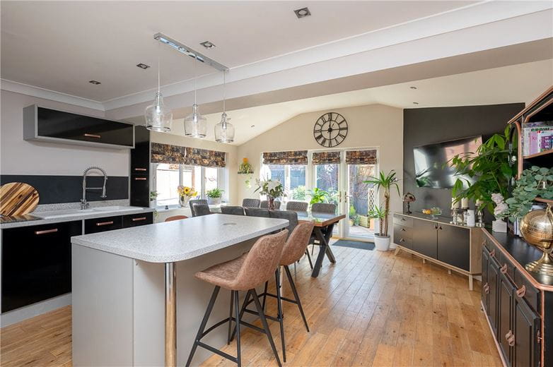4 bedroom house, The Green, North Duffield YO8 - Available