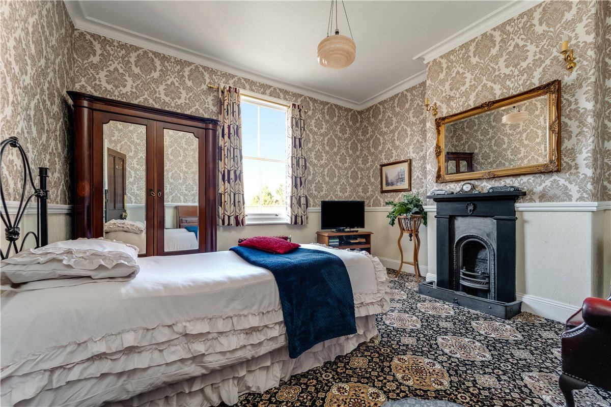 7 bedroom house, Huntington Road, York YO31 - Available