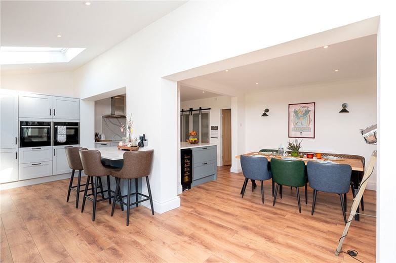 5 bedroom house, Southlands Close, Escrick YO19 - Available
