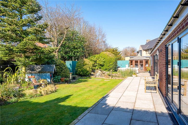 5 bedroom house, Southlands Close, Escrick YO19 - Sold