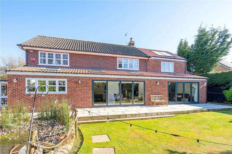 5 bedroom house, Southlands Close, Escrick YO19 - Available