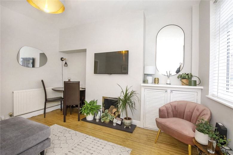2 bedroom house, Albany Street, York YO26 - Available