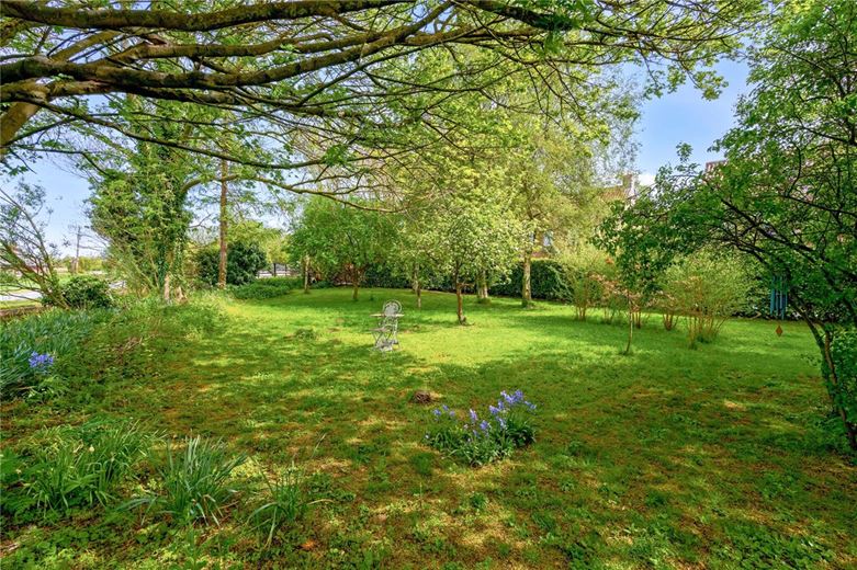 6 bedroom house, Beckside Close, North Cave HU15 - Sold