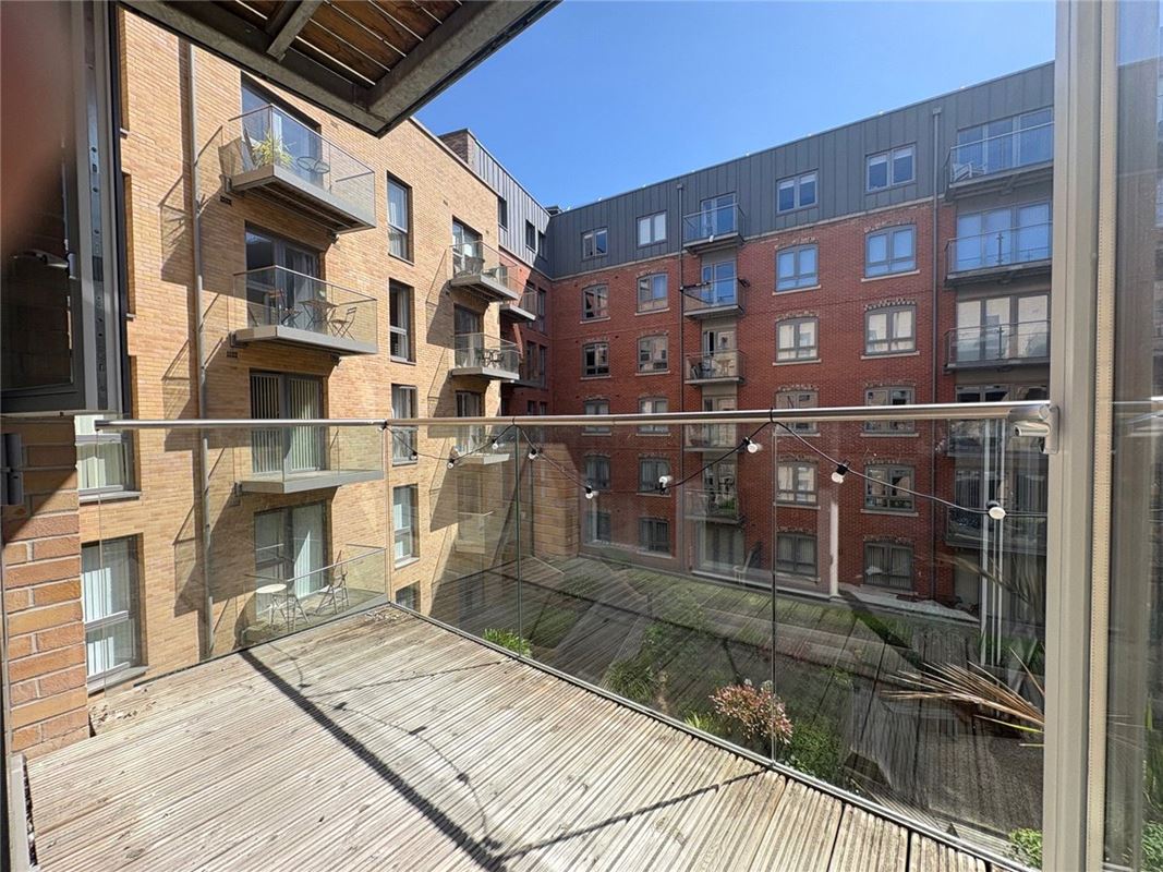 2 bedroom flat, Pound Lane, York YO1 - Sold