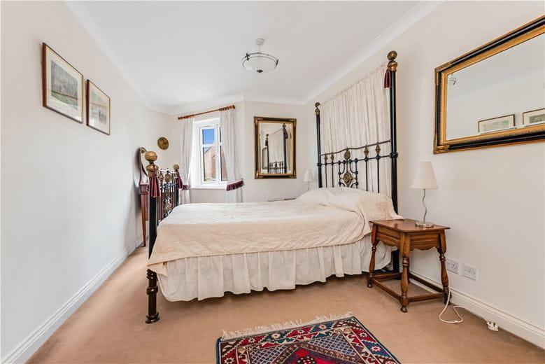 1 bedroom flat, Lady Anne Court, Skeldergate YO1 - Available