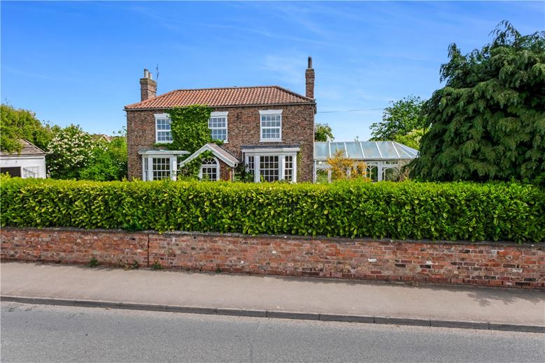 4 bedroom house, Main Street, Sutton on Derwent YO41 - Available