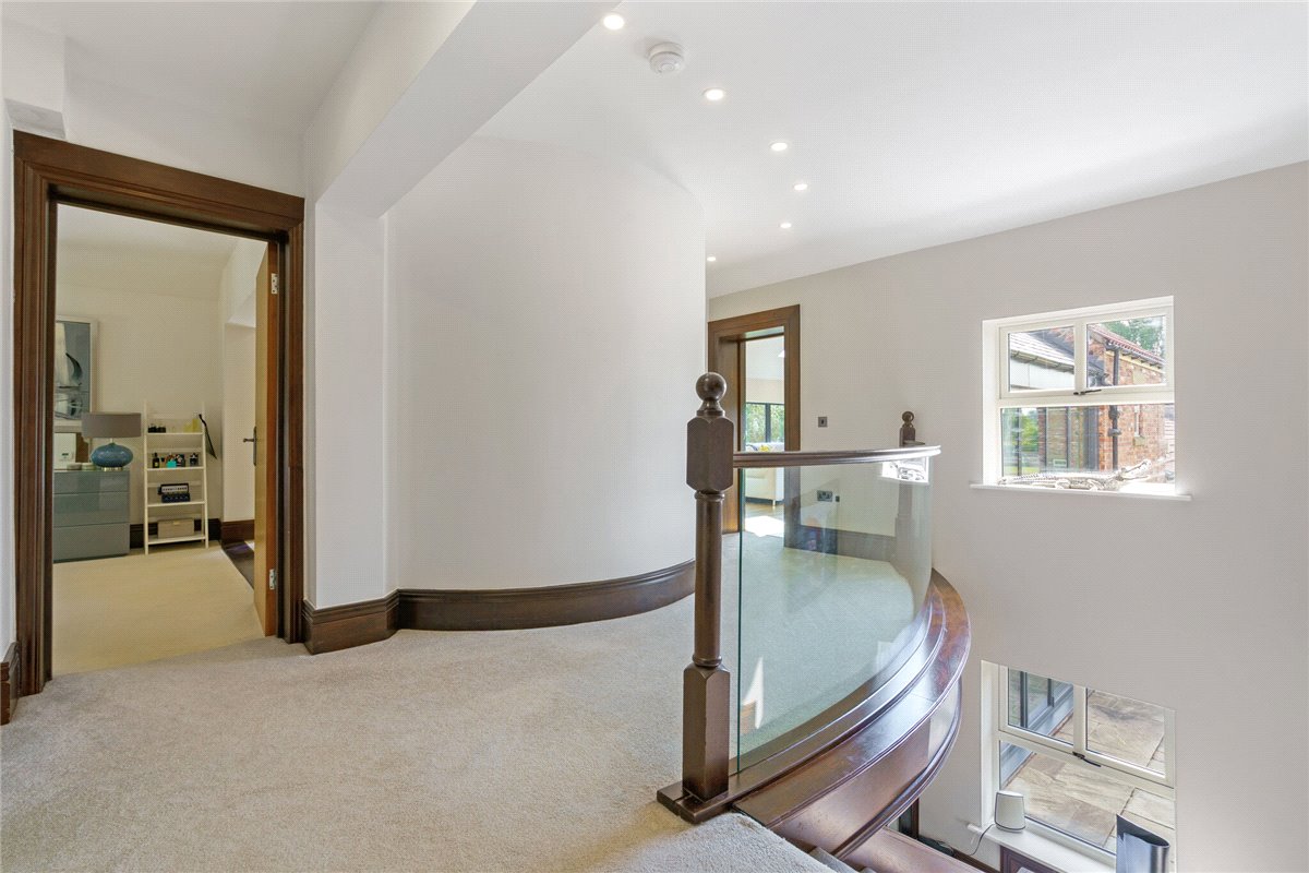 6 bedroom house, Newmill Farm, Mill Lane YO42 - Available