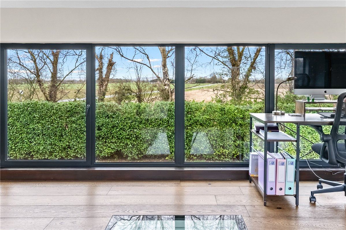 6 bedroom house, Newmill Farm, Mill Lane YO42 - Available