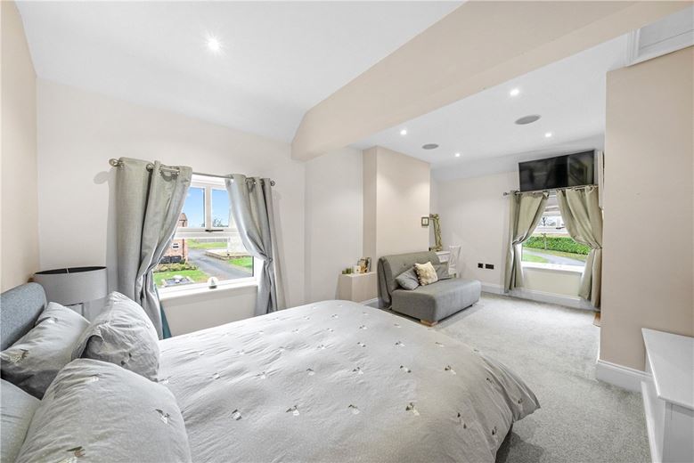 6 bedroom house, Newmill Farm, Mill Lane YO42 - Available