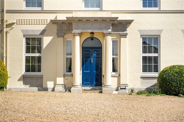 18 bedroom house, Wold Road, Nafferton YO25 - Available