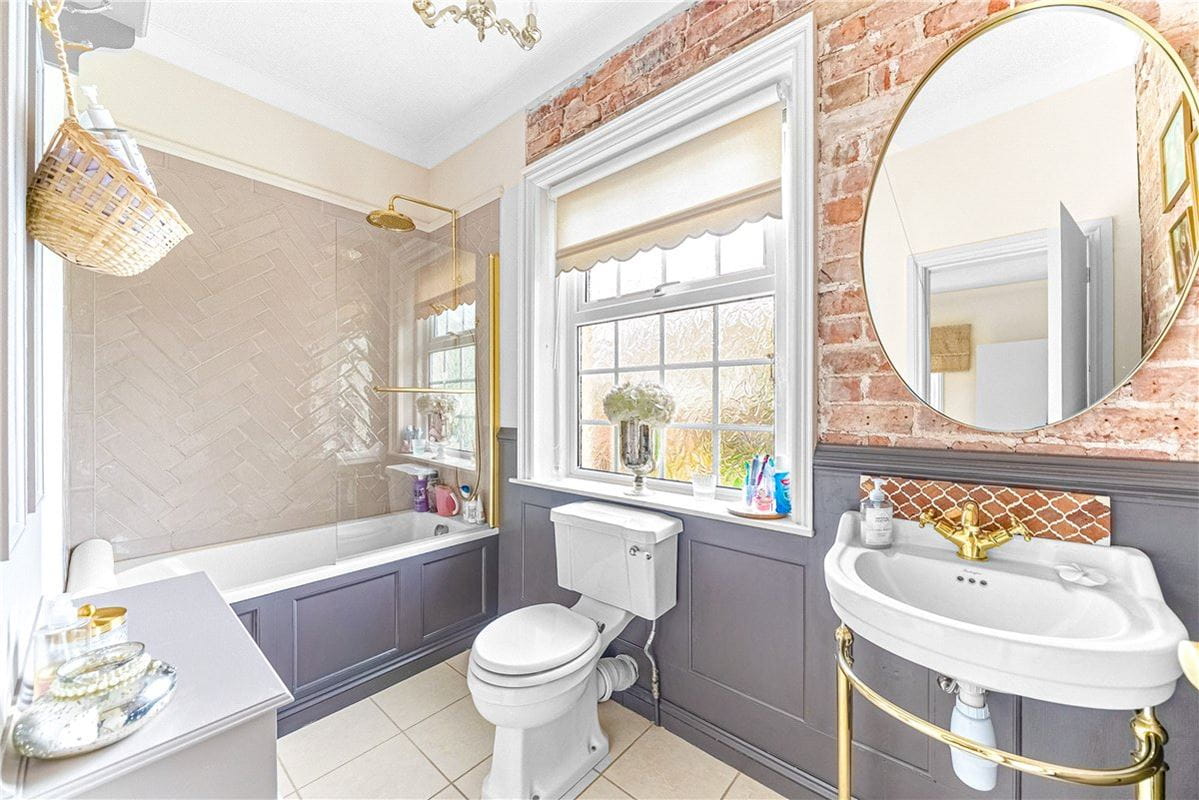 18 bedroom house, Wold Road, Nafferton YO25 - Available