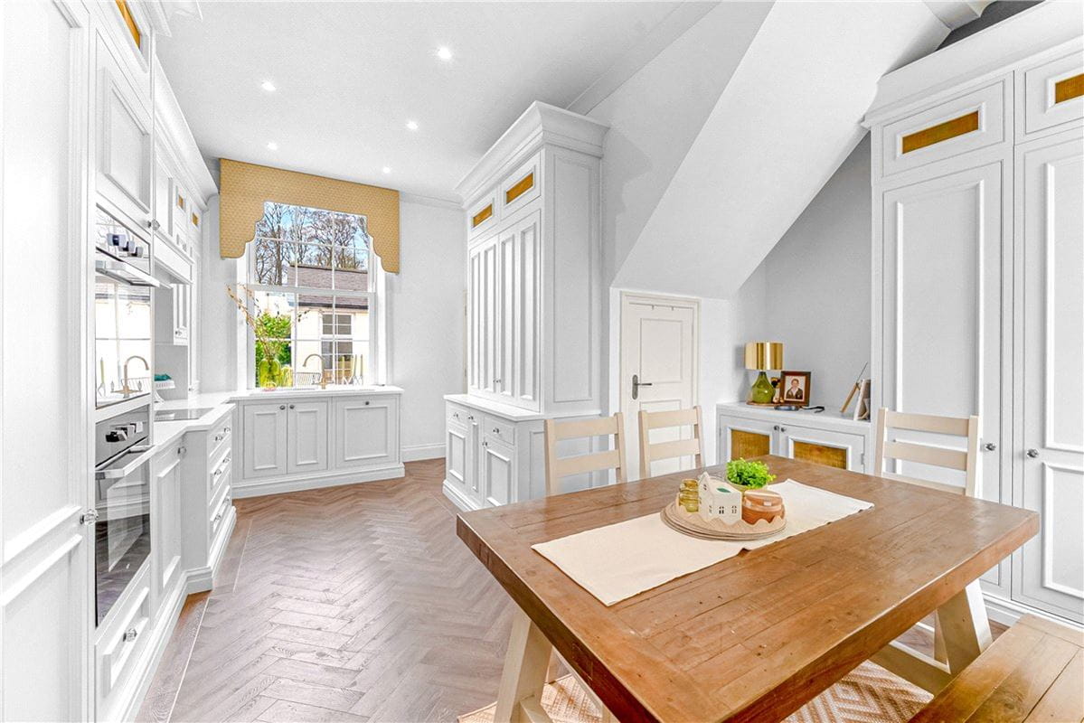 18 bedroom house, Wold Road, Nafferton YO25 - Available