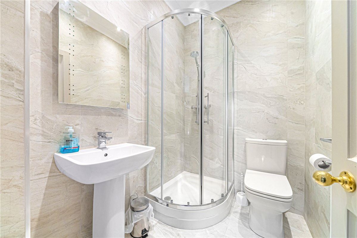 18 bedroom house, Wold Road, Nafferton YO25 - Available