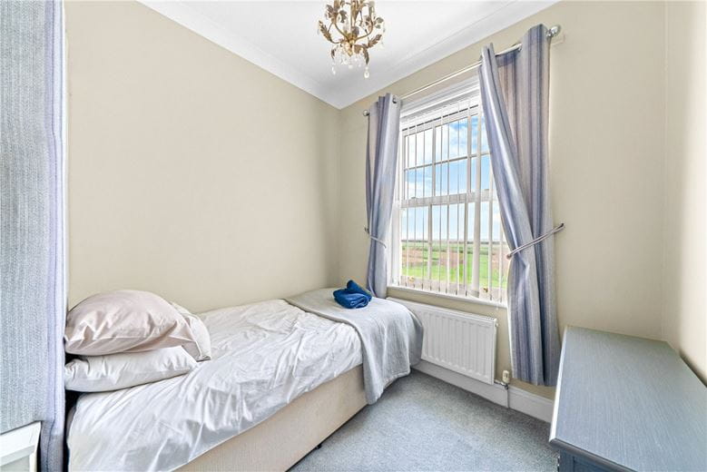 18 bedroom house, Wold Road, Nafferton YO25 - Available