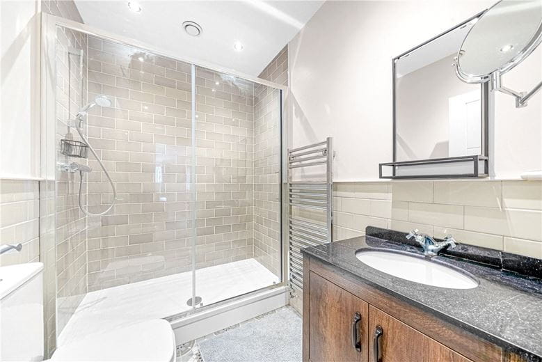 18 bedroom house, Wold Road, Nafferton YO25 - Available