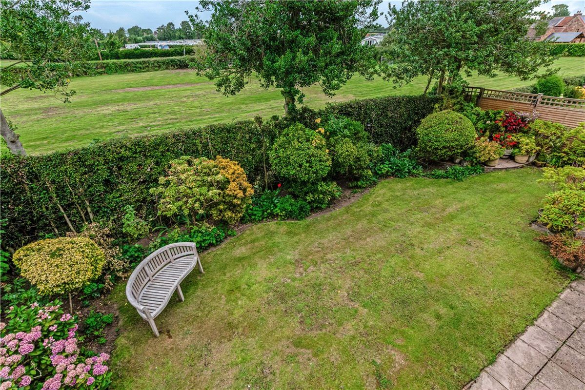 4 bedroom house, Yew Tree Close, Acaster Malbis YO23 - Available