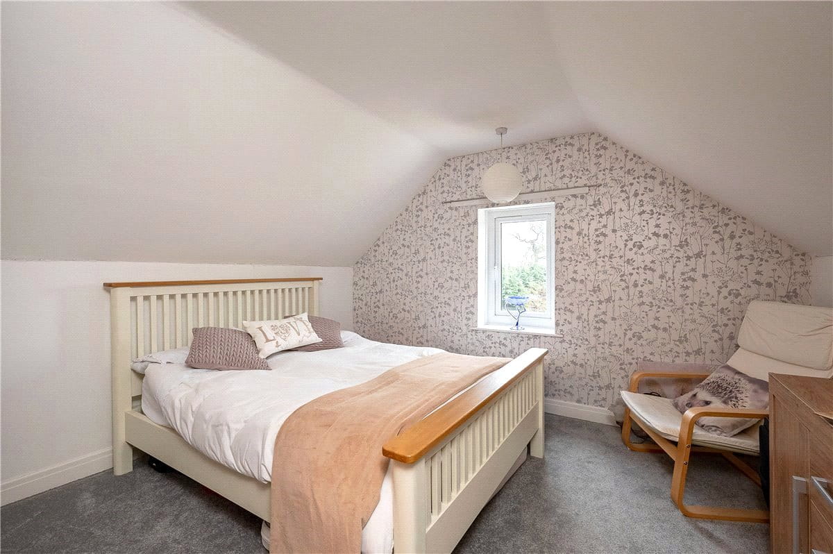 3 bedroom house, The Green, Raskelf YO61 - Available