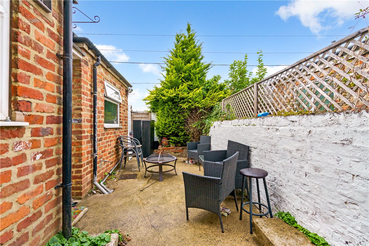 3 bedroom house, Newborough Street, York YO30 - Available